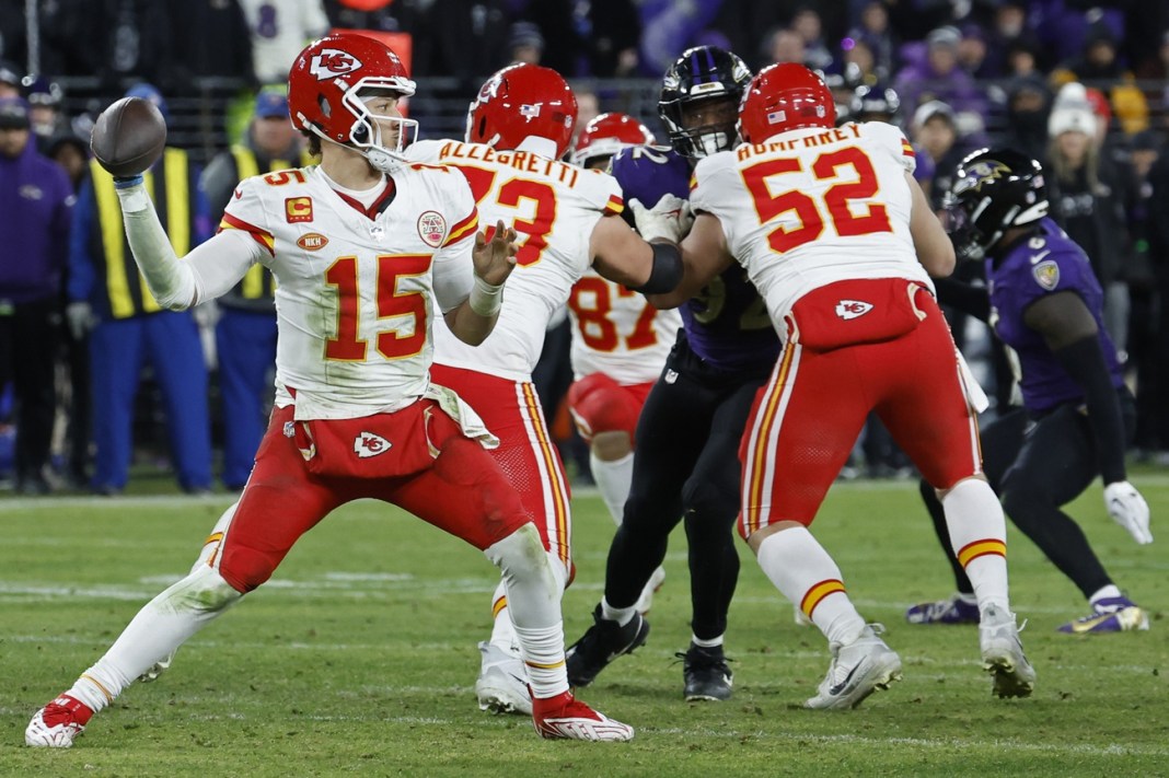 Chiefs' Patrick Mahomes passes the ball against the Ravens in the AFC Championship.