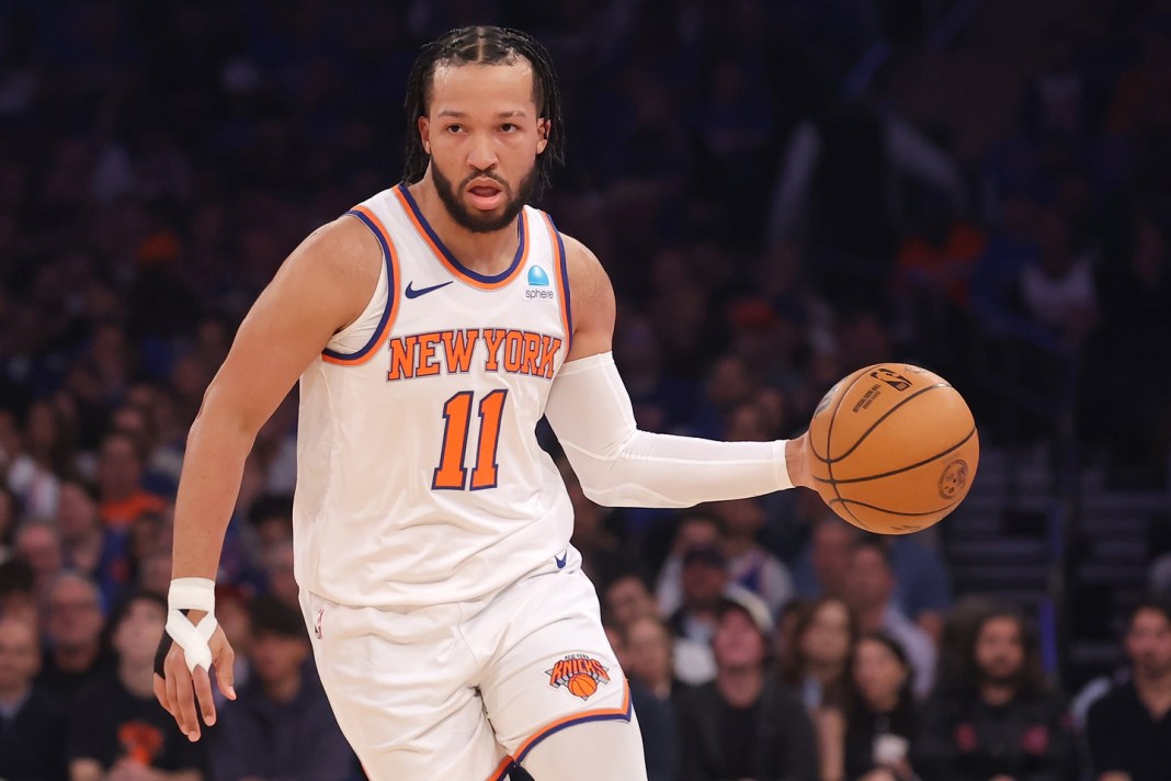 Knicks guard Jalen Brunson handles the ball against the Pacers in the 2024 NBA playoffs.