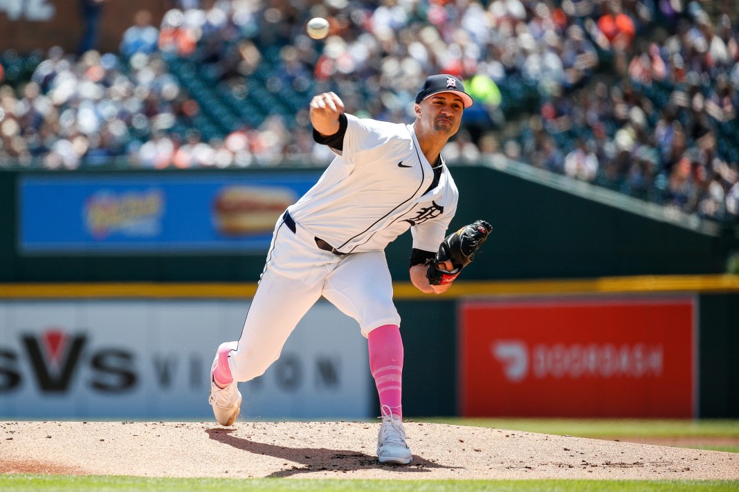 jack flaherty throws a pitch