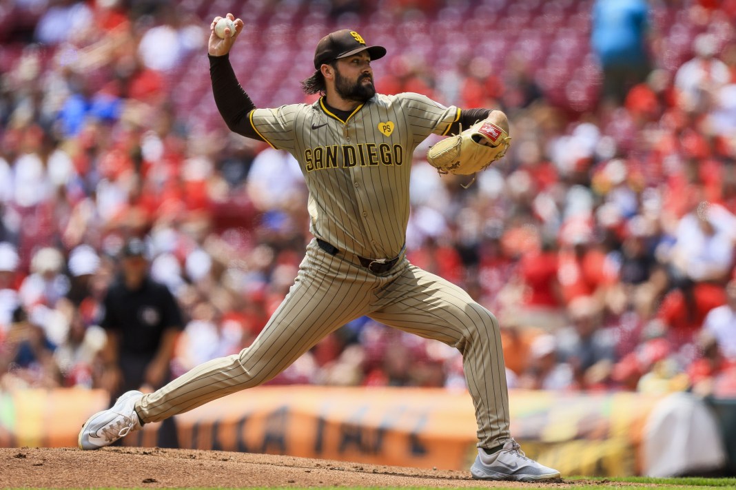 matt waldron throws a pitch