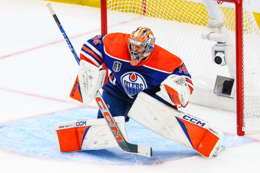 Edmonton Oilers goaltender Stuart Skinner (74) guards his net against the Florida Panthers