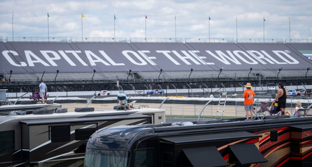 brickyard 400 at indianapolis motor speedway