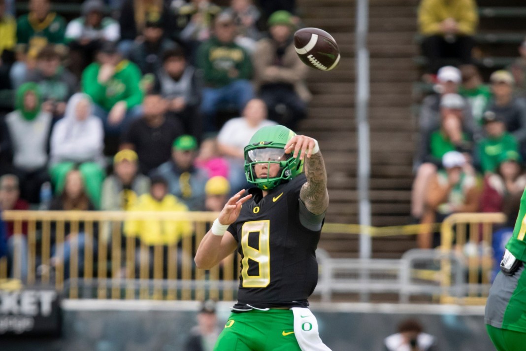 dillon gabriel heisman trophy oregon ducks