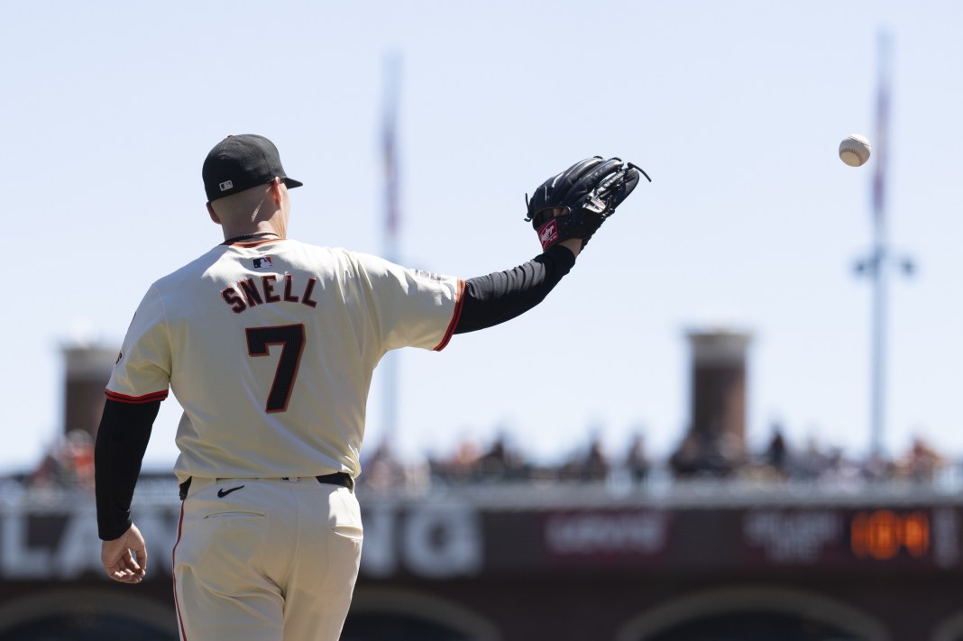 san francisco giants pitcher blake snell