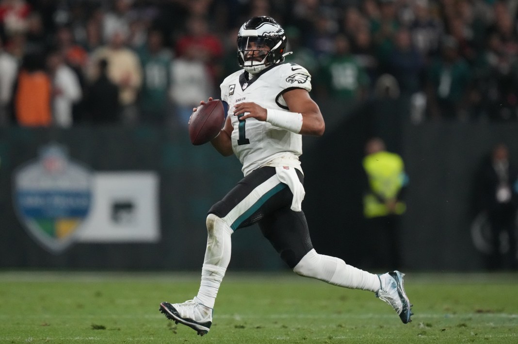 Philadelphia Eagles quarterback Jalen Hurts looks to make a play against the Green Back Packers in Week 1 of the 2024 NFL season.