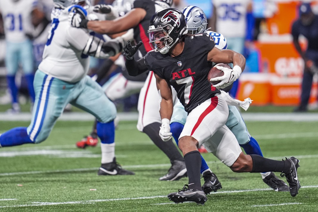 Atlanta Falcons running back Bijan Robinson runs against the Dallas Cowboys during the second half at Mercedes-Benz Stadium