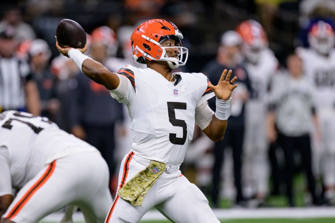 Cleveland Browns quarterback Jameis Winston throws the ball