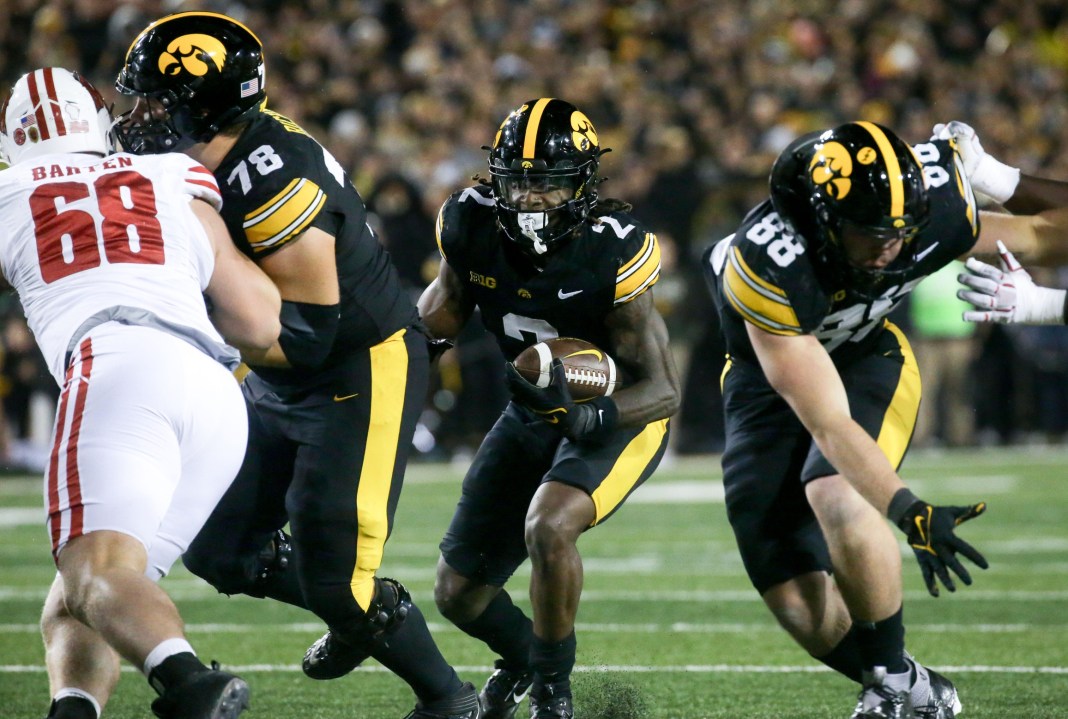 kaleb johnson iowa rb