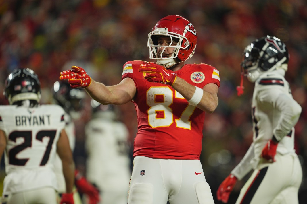 kansas city chiefs tight end travis kelce