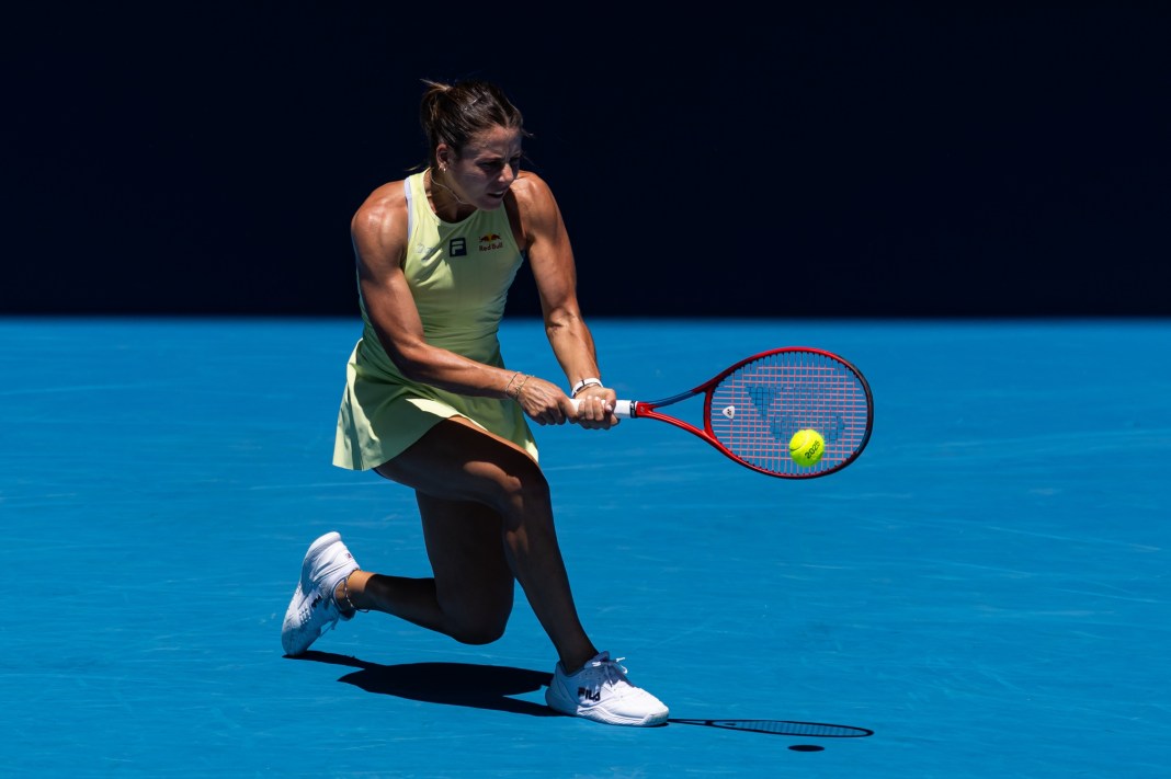 Emma Navarro hits a backhand during the 2025 Australian Open.